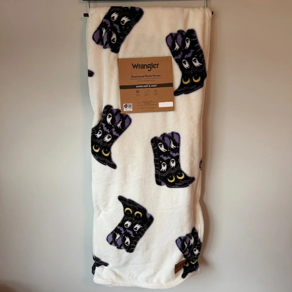 New Wrangler Western Cowboy White Purple Boots 60x70 Blanket Moon Ghost Black